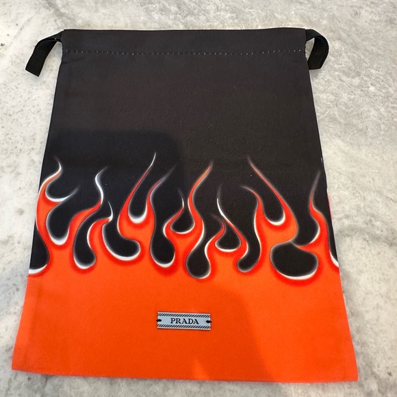 PRADA Flame Drawstring Dust Bag in Orange/Black￨(Size 7.5